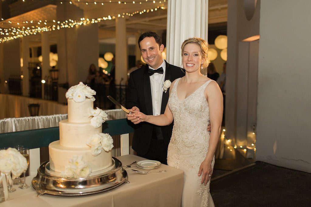 Wedding Cake | Lightner Museum Wedding Reception | Vintage Modern Wedding in St. Augustine Florida